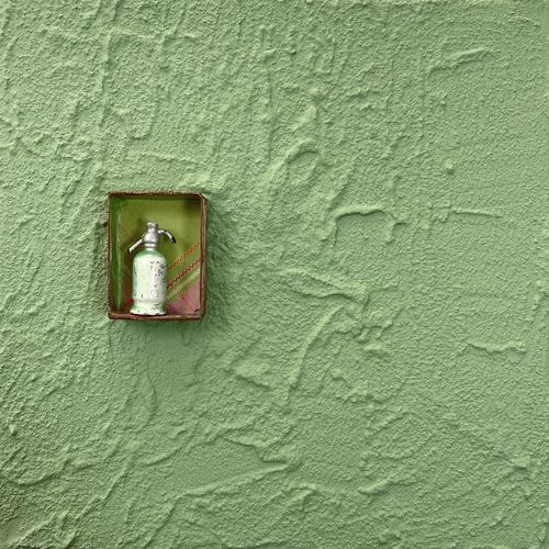 quadre verd vermut antic sifó parets